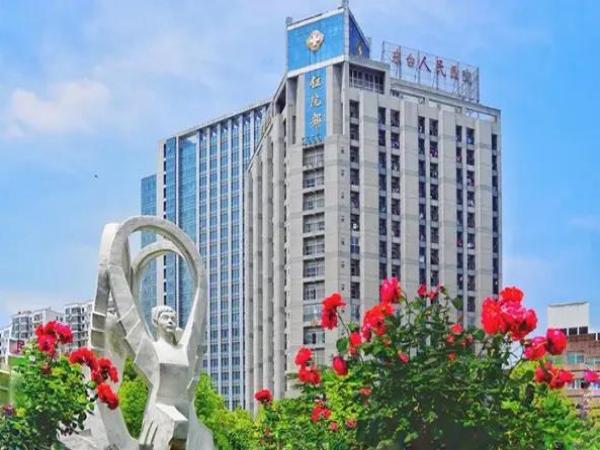 全國先進(jìn)醫(yī)院之選！大巨龍醫(yī)院 PVC 塑膠地板為東臺市人民醫(yī)院打造安心就醫(yī)環(huán)境