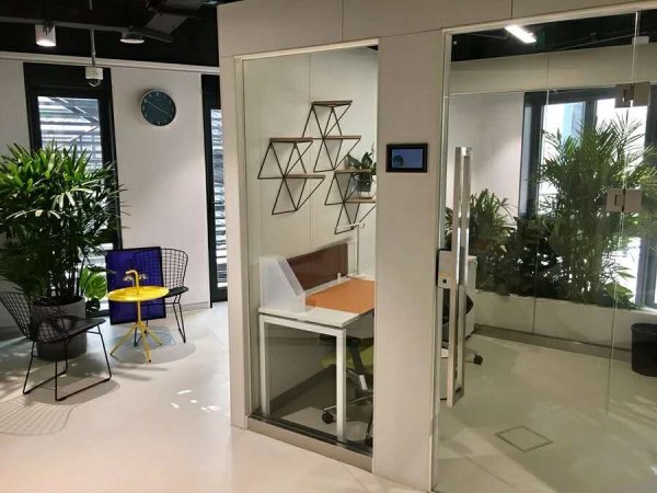 雄安市民中心使用大巨龍pvc卷材地板