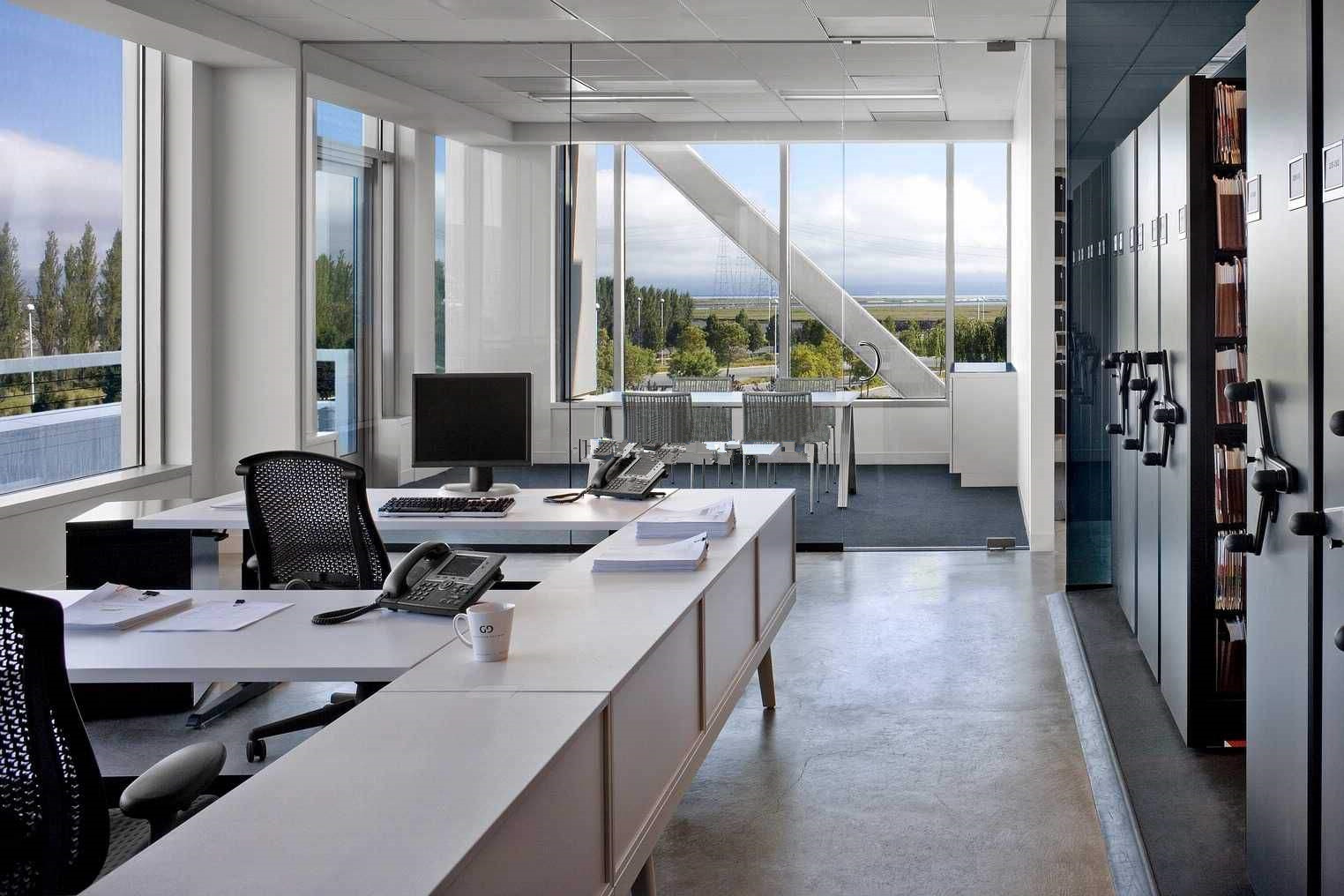 大巨龍pvc地板耐磨,抗壓,不留痕跡