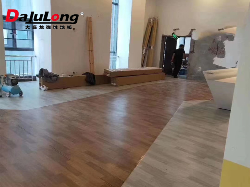 pvc卷材地板復雜的圖案是怎么做的？