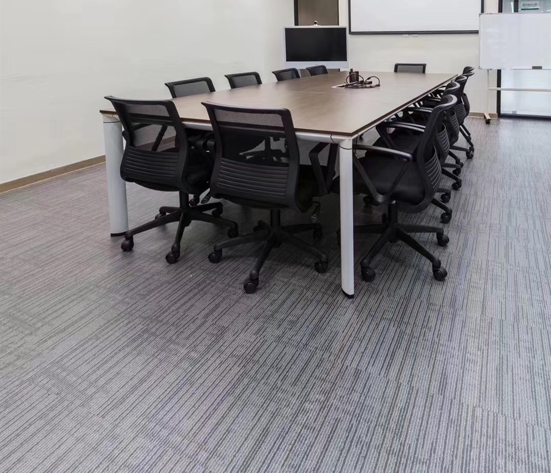 pvc地板多重優點被廣泛應用醫院，學校，辦公等