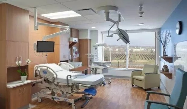 分享國外醫(yī)院彈性pvc卷材地板設(shè)計效果