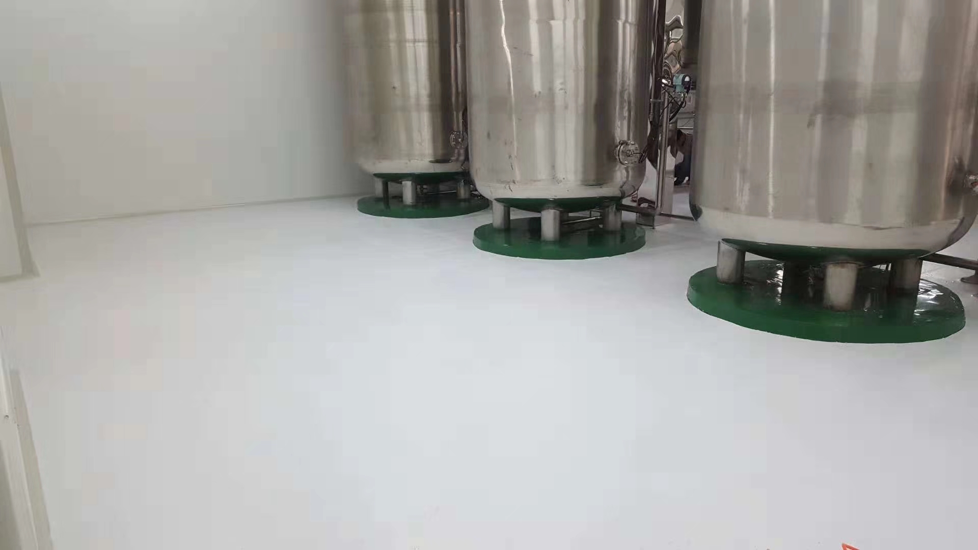 制藥廠為什么會使用大巨龍pvc地板？